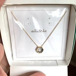 Stella and Dot necklace